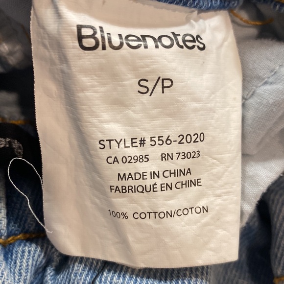 ❗2/$20❗High Rise Mom Jeans Distressed Bluenote size small - Picture 8 of 8